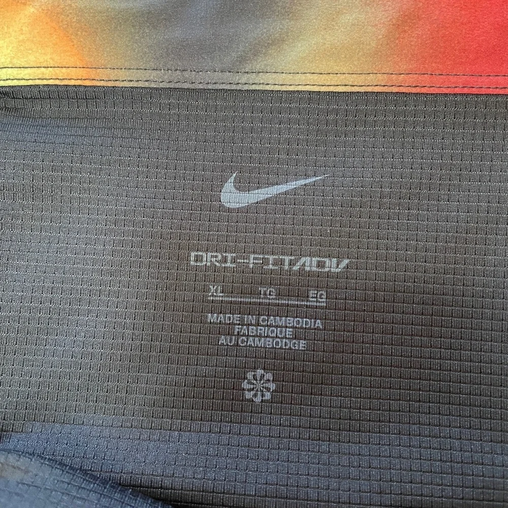 Nike Mens Dri Fit ADV Elite Aeroswift 2” Running Shorts Size XL Ombré Gradient